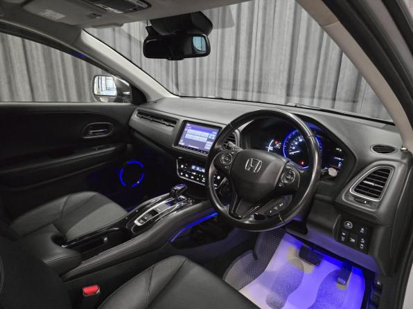 Honda Vezel I с пробегом 2017 года, цена 1 530 000 рублей, 90000 км, внедорожник, Автокод Объявления