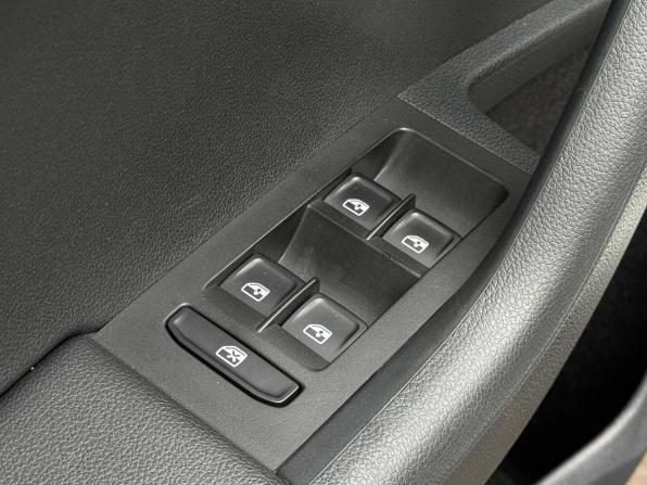 Skoda Octavia III (A7) Рестайлинг с пробегом 2018 года, цена 1 950 000 рублей, 205432 км, лифтбек, Автокод Объявления