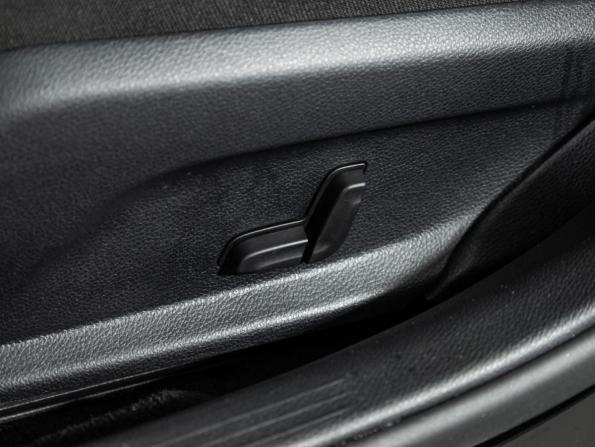 Mercedes-Benz C-Класс IV (W205) Рестайлинг с пробегом 2018 года, цена 2 299 585 рублей, 148562 км, седан, Автокод Объявления
