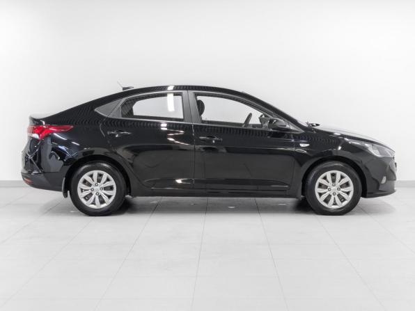 Hyundai Solaris II Рестайлинг с пробегом 2021 года, цена 1 475 000 рублей, 87722 км, седан, Автокод Объявления