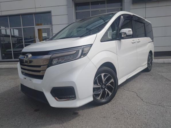 Honda Stepwgn V Рестайлинг с пробегом 2021 года, цена 3 200 000 рублей, 18840 км, минивэн, Автокод Объявления