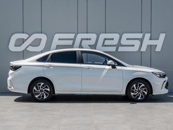 BAIC U5 Plus с пробегом 2023 года, цена 1 290 000 рублей, 45876 км, седан, Автокод Объявления