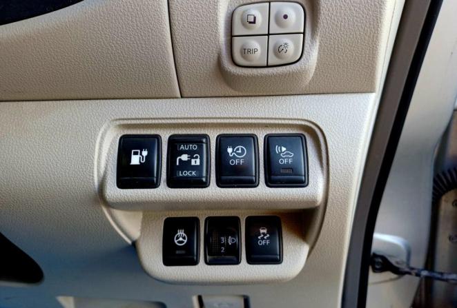 Nissan Leaf I (ZE0/AZE0) с пробегом 2013 года, цена 770 000 рублей, 175616 км, хэтчбек, Автокод Объявления