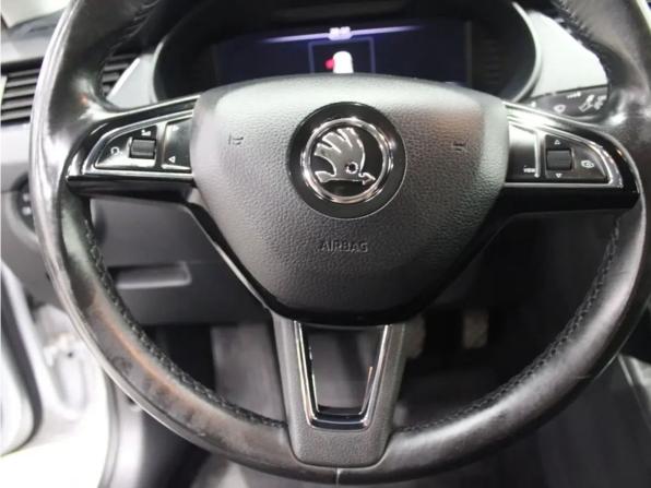 Skoda Octavia III (A7) Рестайлинг с пробегом 2018 года, цена 2 079 000 рублей, 124000 км, лифтбек, Автокод Объявления