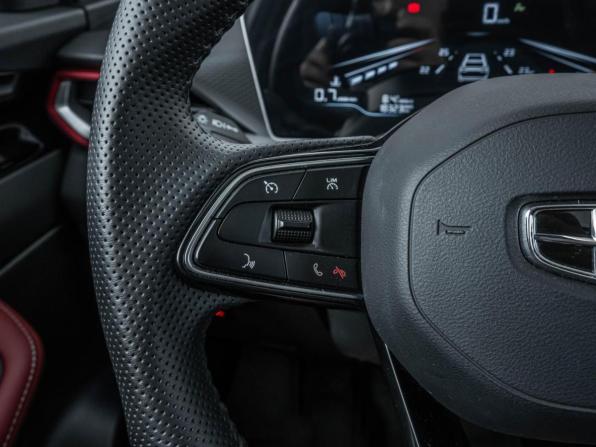 Geely Coolray I Рестайлинг с пробегом 2024 года, цена 2 110 000 рублей, 18323 км, внедорожник, Автокод Объявления