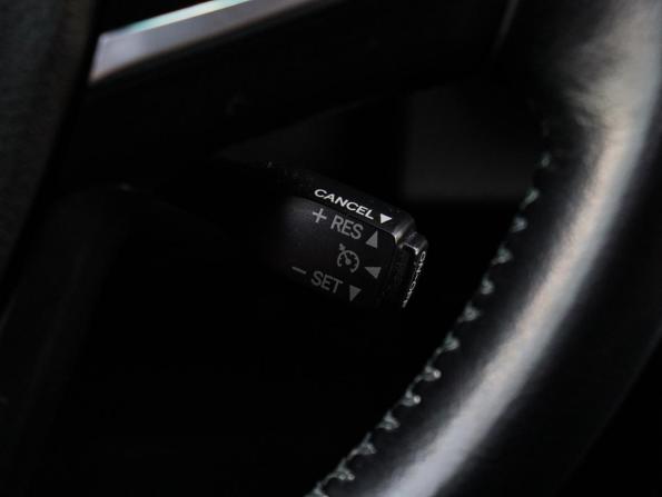 Toyota Camry VII (XV50) Рестайлинг с пробегом 2016 года, цена 2 400 000 рублей, 137081 км, седан, Автокод Объявления