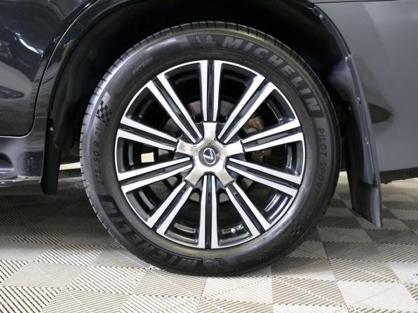 Lexus LX III Рестайлинг 2 с пробегом 2020 года, цена 10 500 000 рублей, 106000 км, внедорожник, Автокод Объявления