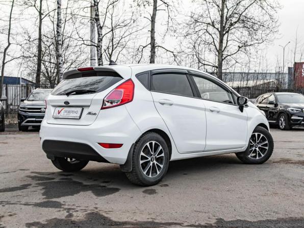 Ford Fiesta Mk6 Рестайлинг с пробегом 2019 года, цена 860 000 рублей, 140700 км, хэтчбек, Автокод Объявления