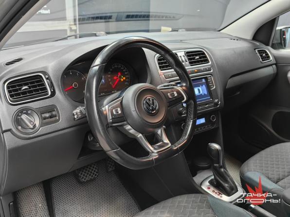Volkswagen Polo V Рестайлинг с пробегом 2019 года, цена 1 258 000 рублей, 94560 км, седан, Автокод Объявления