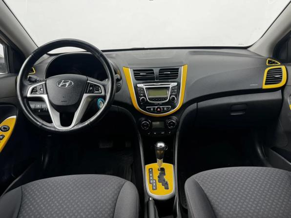 Hyundai Solaris I с пробегом 2013 года, цена 998 000 рублей, 143431 км, хэтчбек, Автокод Объявления
