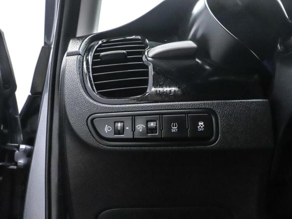 Kia Rio IV с пробегом 2018 года, цена 1 250 000 рублей, 123504 км, седан, Автокод Объявления