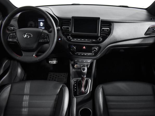 Hyundai Solaris II Рестайлинг с пробегом 2020 года, цена 1 890 000 рублей, 51793 км, седан, Автокод Объявления