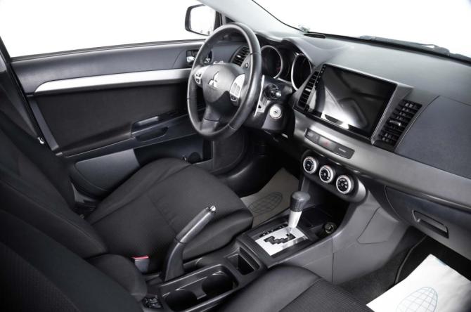 Mitsubishi Lancer X с пробегом 2008 года, цена 879 000 рублей, 220000 км, седан, Автокод Объявления