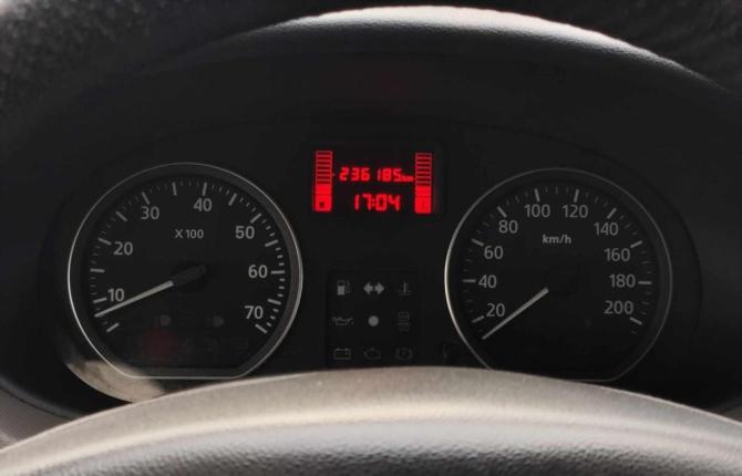Renault Sandero I с пробегом 2012 года, цена 370 000 рублей, 236087 км, хэтчбек, Автокод Объявления
