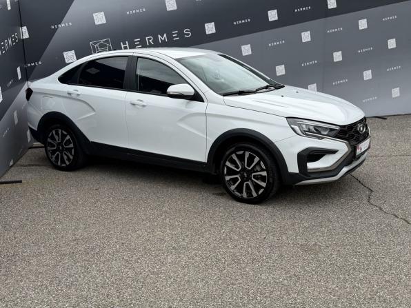 Lada (ВАЗ) Vesta I Рестайлинг (NG) с пробегом 2024 года, цена 1 329 000 рублей, 55668 км, седан, Автокод Объявления