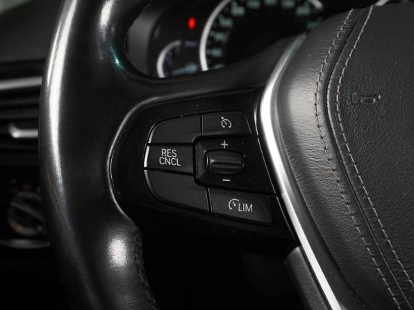 BMW 5 серии VII (G30/G31/G38) с пробегом 2018 года, цена 2 489 000 рублей, 228686 км, седан, Автокод Объявления