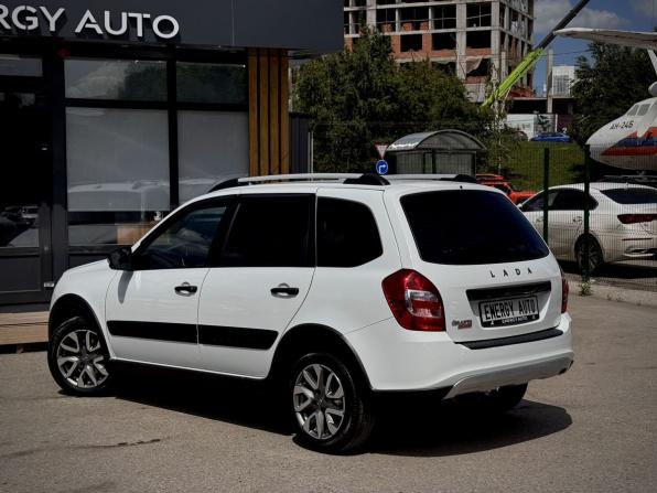 Lada (ВАЗ) Granta I Рестайлинг с пробегом 2023 года, цена 920 000 рублей, 44502 км, универсал, Автокод Объявления