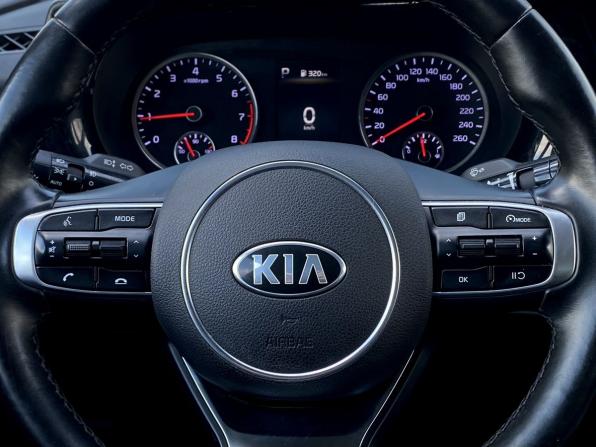 Kia K5 III с пробегом 2020 года, цена 2 469 000 рублей, 83421 км, седан, Автокод Объявления
