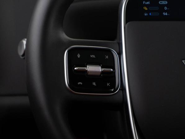 Li Auto (Lixiang) L7 I Рестайлинг с пробегом 2025 года, цена 7 298 999 рублей, 6517 км, внедорожник, Автокод Объявления