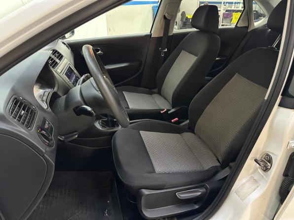Volkswagen Polo V с пробегом 2015 года, цена 660 000 рублей, 166000 км, седан, Автокод Объявления