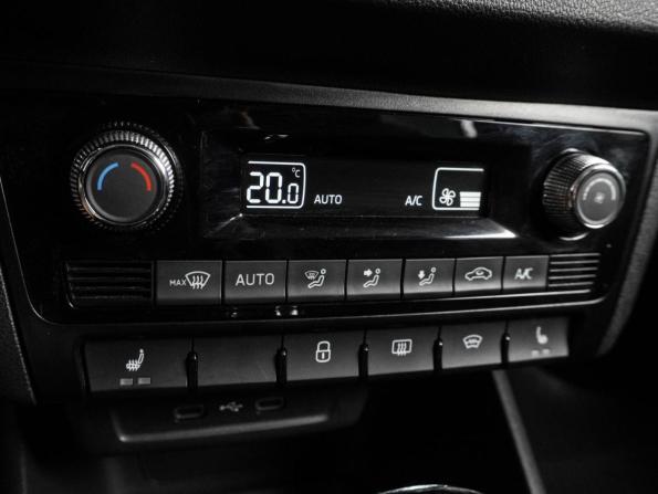 Skoda Rapid II с пробегом 2021 года, цена 1 749 000 рублей, 116060 км, лифтбек, Автокод Объявления