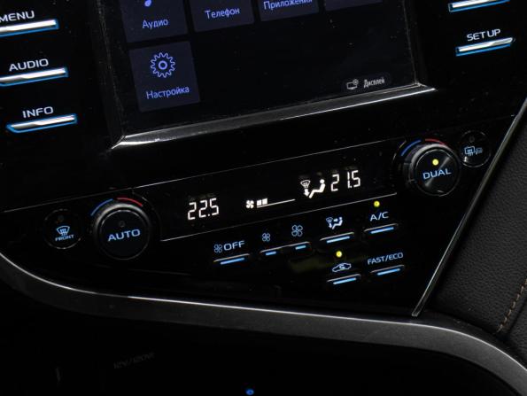 Toyota Camry VII (XV50) Рестайлинг 2 с пробегом 2018 года, цена 2 200 000 рублей, 146500 км, седан, Автокод Объявления
