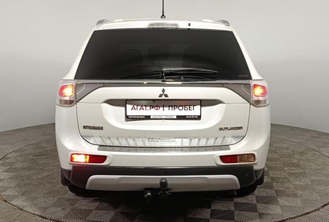 Mitsubishi Outlander III с пробегом 2014 года, цена 1 400 000 рублей, 218940 км, внедорожник, Автокод Объявления