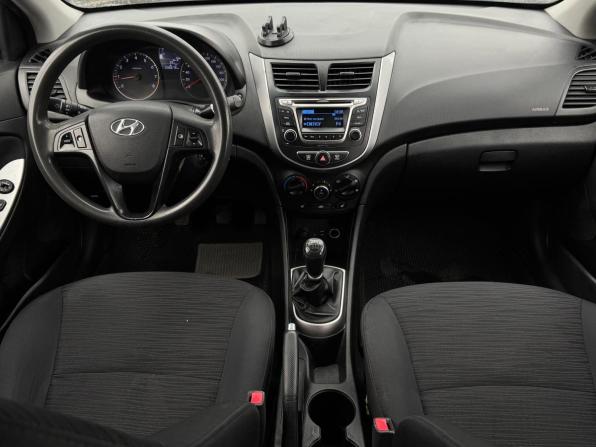 Hyundai Solaris I Рестайлинг с пробегом 2016 года, цена 894 000 рублей, 206534 км, седан, Автокод Объявления