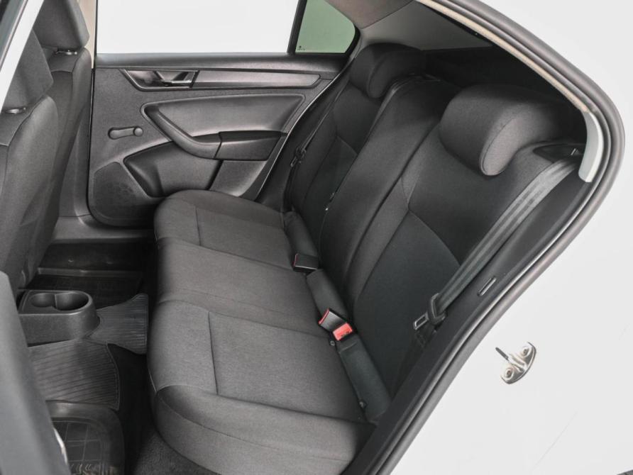 Skoda Rapid I Рестайлинг Ростов-на-Дону  - изображение 9