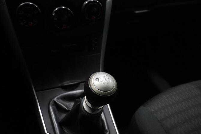 Toyota Corolla X (E140 E150) Рестайлинг с пробегом 2013 года, цена 1 100 000 рублей, 179800 км, седан, Автокод Объявления