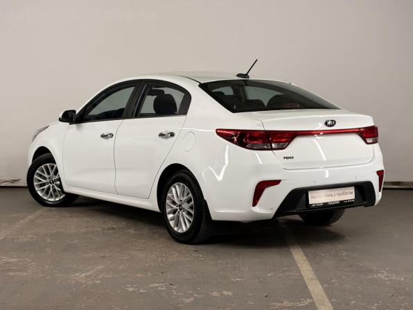 Kia Rio IV с пробегом 2017 года, цена 1 330 000 рублей, 79354 км, седан, Автокод Объявления