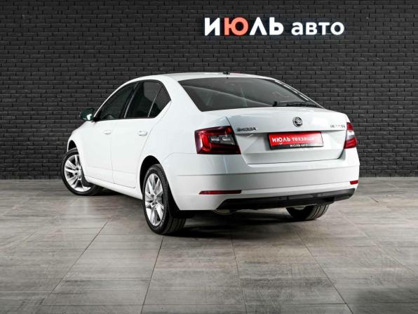 Skoda Octavia III (A7) Рестайлинг с пробегом 2019 года, цена 2 300 000 рублей, 79545 км, лифтбек, Автокод Объявления