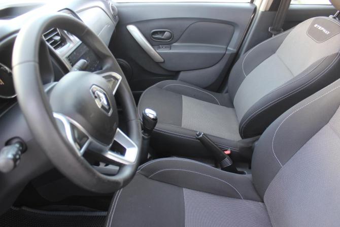 Renault Logan II Рестайлинг с пробегом 2022 года, цена 1 097 000 рублей, 164912 км, седан, Автокод Объявления