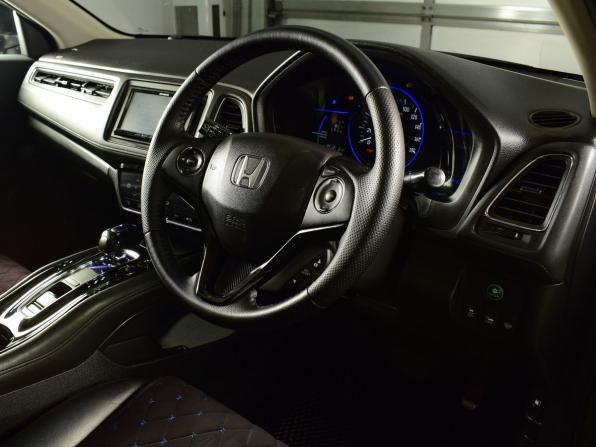 Honda Vezel I с пробегом 2014 года, цена 1 589 995 рублей, 155443 км, внедорожник, Автокод Объявления