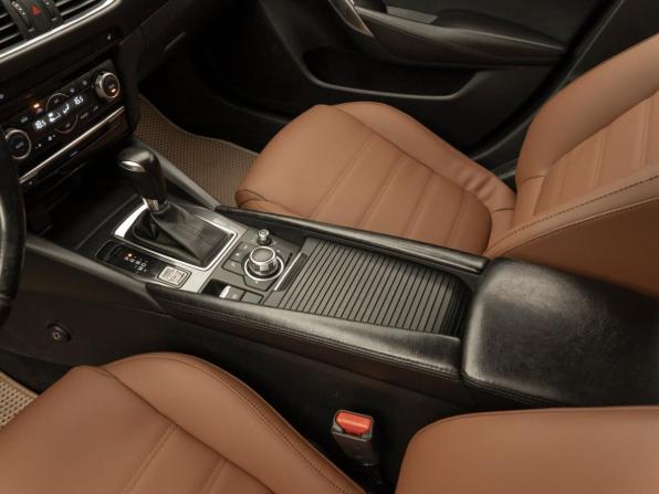 Mazda 6 III (GJ) Рестайлинг с пробегом 2016 года, цена 1 890 000 рублей, 161769 км, седан, Автокод Объявления