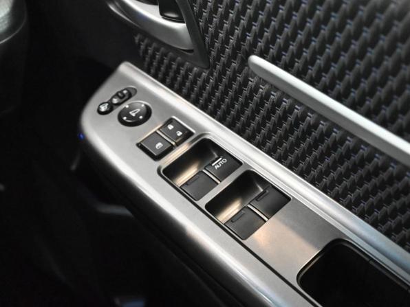 Honda Stepwgn V с пробегом 2015 года, цена 1 950 000 рублей, 121768 км, минивэн, Автокод Объявления