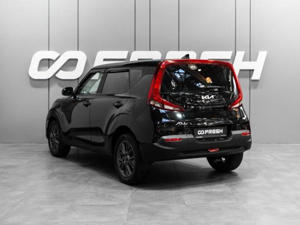 Kia Soul III Рестайлинг с пробегом 2022 года, цена 2 180 000 рублей, 23139 км, хэтчбек, Автокод Объявления