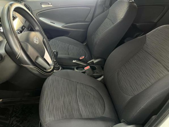 Hyundai Solaris I Рестайлинг с пробегом 2016 года, цена 838 153 рубля, 107600 км, хэтчбек, Автокод Объявления
