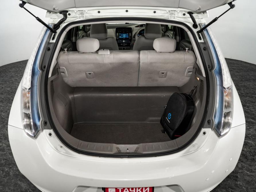 Nissan Leaf I (ZE0/AZE0) Иркутск  - изображение 18