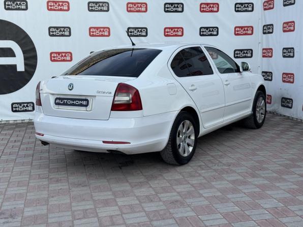 Skoda Octavia II (A5) Рестайлинг с пробегом 2011 года, цена 534 990 рублей, 273500 км, лифтбек, Автокод Объявления