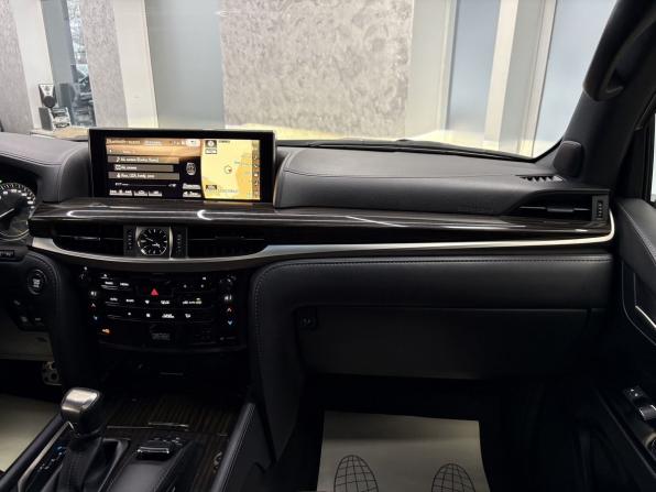 Lexus LX III Рестайлинг 2 с пробегом 2021 года, цена 11 750 000 рублей, 65539 км, внедорожник, Автокод Объявления