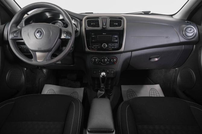 Renault Logan II с пробегом 2017 года, цена 889 000 рублей, 109000 км, седан, Автокод Объявления