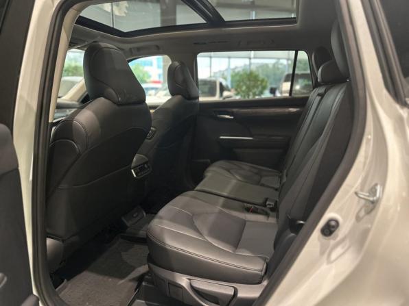 Toyota Highlander IV (XU70) с пробегом 2025 года, цена 4 955 000 рублей, 8601 км, внедорожник, Автокод Объявления