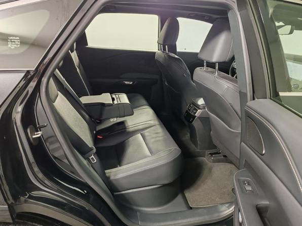 Lexus RX V с пробегом 2023 года, цена 9 299 000 рублей, 1565 км, внедорожник, Автокод Объявления