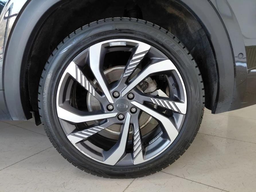 Geely Monjaro I Москва  - изображение 29