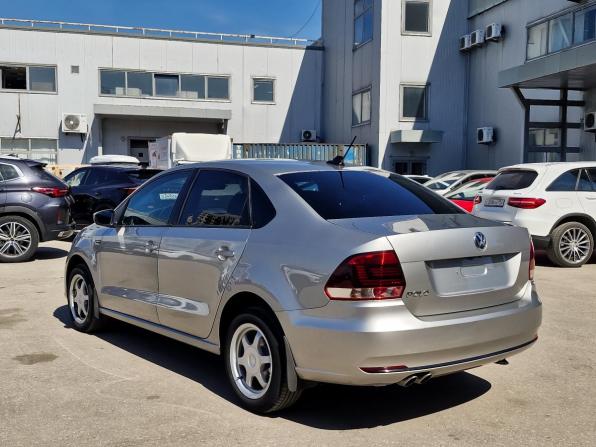 Volkswagen Polo V Рестайлинг с пробегом 2018 года, цена 1 389 000 рублей, 90193 км, седан, Автокод Объявления