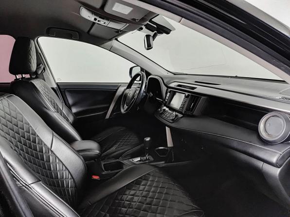 Toyota RAV4 IV (XA40) Рестайлинг с пробегом 2017 года, цена 2 090 000 рублей, 143599 км, внедорожник, Автокод Объявления