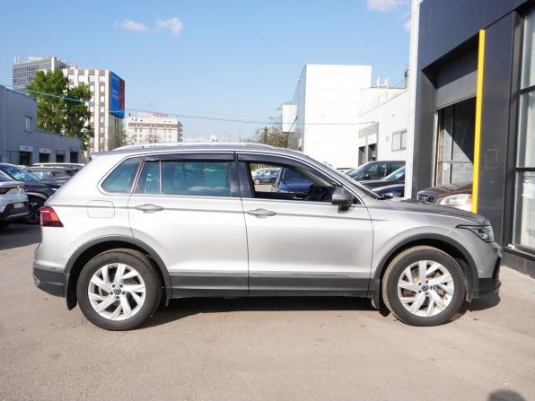 Volkswagen Tiguan II Рестайлинг с пробегом 2021 года, цена 3 347 000 рублей, 100473 км, внедорожник, Автокод Объявления