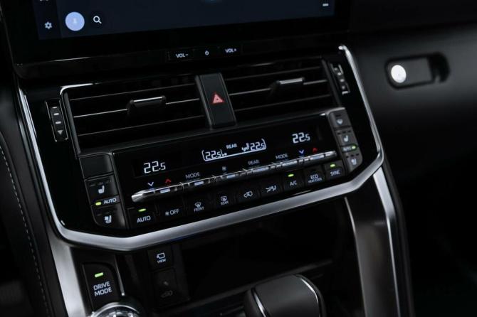 Новый Toyota Land Cruiser 300 Series 2026 года, цена 13 990 000 рублей, внедорожник, Автокод Объявления