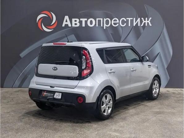 Kia Soul II Рестайлинг с пробегом 2017 года, цена 1 180 000 рублей, 199000 км, хэтчбек, Автокод Объявления